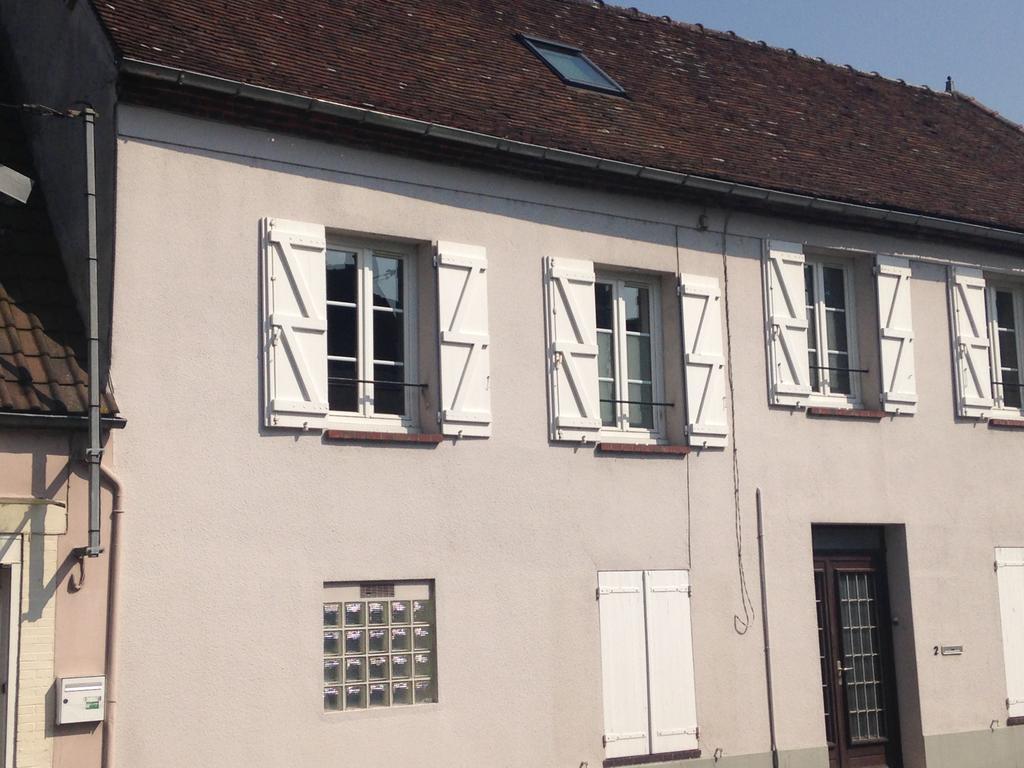 Kasaloc Apartment Maintenon Exterior photo